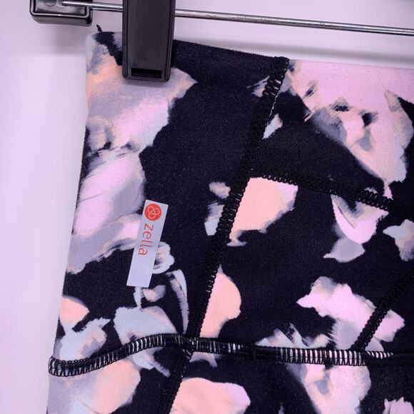 Zella Black Floral Leggings Womens Size Small - Picture 6 of 7